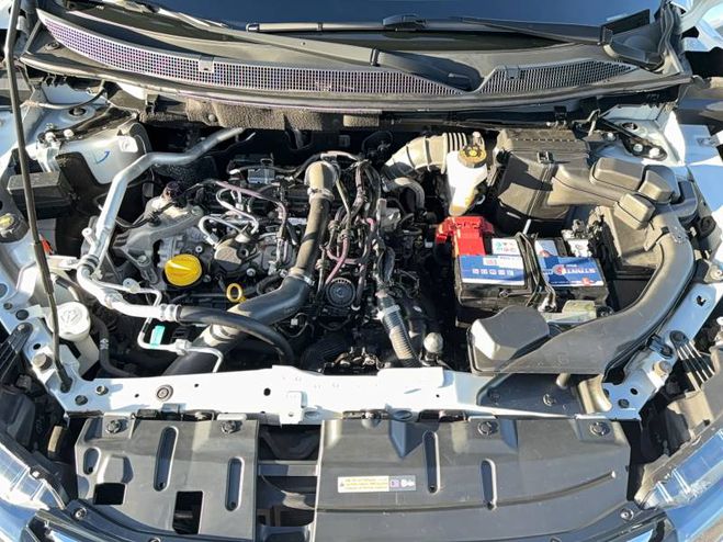 Nissan Qashqai 1.3 DIG-T 140 N-Connecta gris de 2019