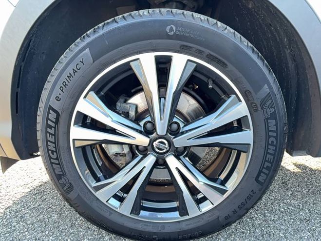 Nissan Qashqai 1.3 DIG-T 140 N-Connecta gris de 2019