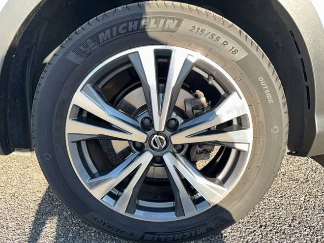 Nissan Qashqai 1.3 DIG-T 140 N-Connecta gris de 2019