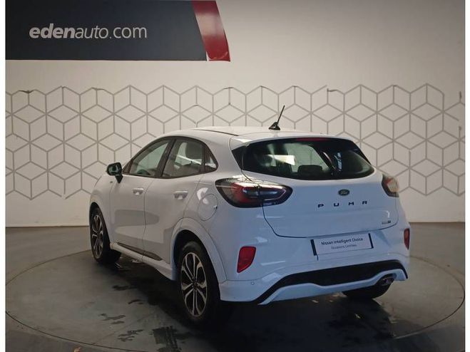 Ford Puma 1.0 Flexifuel 125 ch mHEV S&S BVM6 ST-Li blanc de 2022