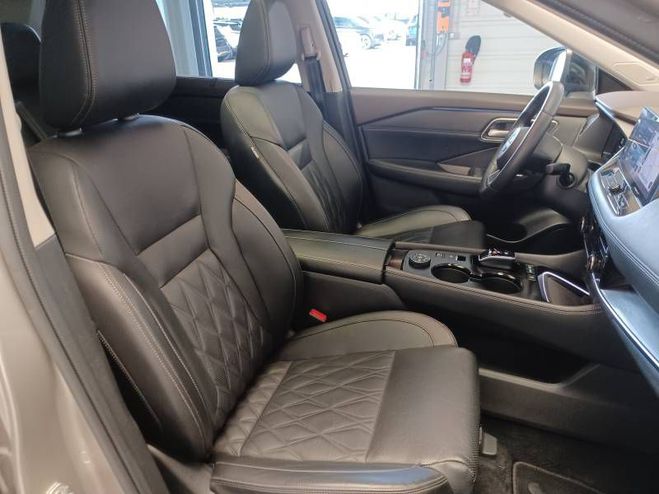 Nissan X Trail e-POWER 213 ch e-4ORCE 5 Places Tekna+ gris de 2023