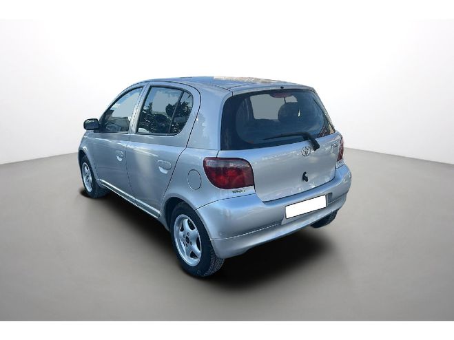 Toyota Yaris  1.3 VVT-i Linea Sol BVA Grise de 2001