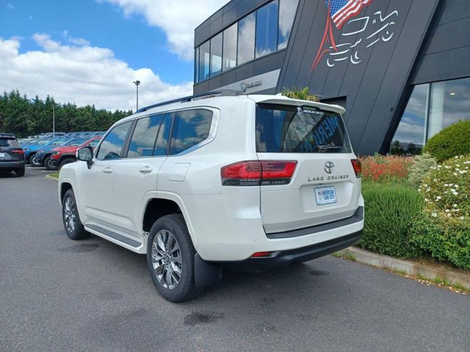 Toyota Land Cruiser LC300 VXR V6 3.5L Blanc de 2022