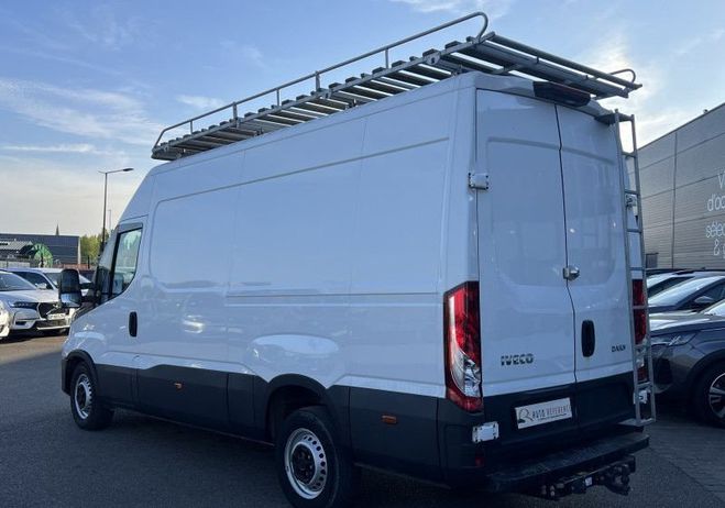 Iveco Daily 35S FG 35S18 HA8 180 CH HI-MATIC CAMERA  Blanc de 2023