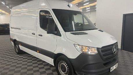 Mercedes Sprinter FOURGON FGN 315 CDI 43 3.5T RWD FIRST TV 2022 d'occasion a Auxerre (89)