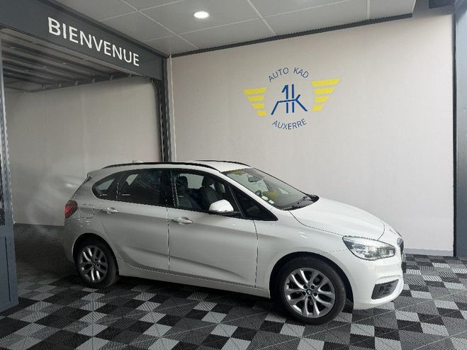 BMW Serie 2 Active Tourer F45 218d 150 ch Lounge A Blanche de 2016