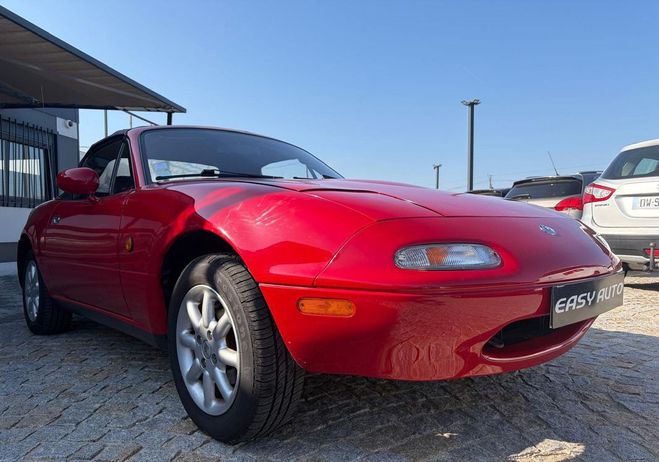 Mazda MX5 5 cabriolet 1.6 i soft top ssp Rouge de 1996