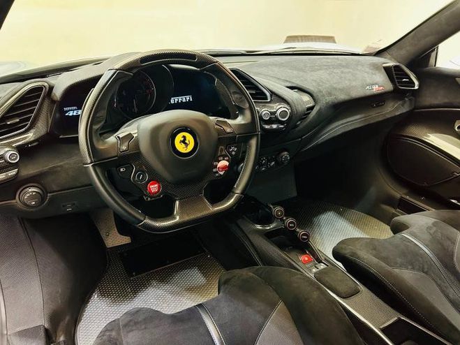 Ferrari 488 GTB V8 3.9 T 720ch Pista Gris de 