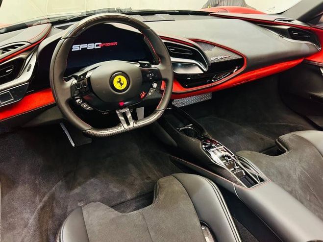 Ferrari SF90 Hybride Rouge de 