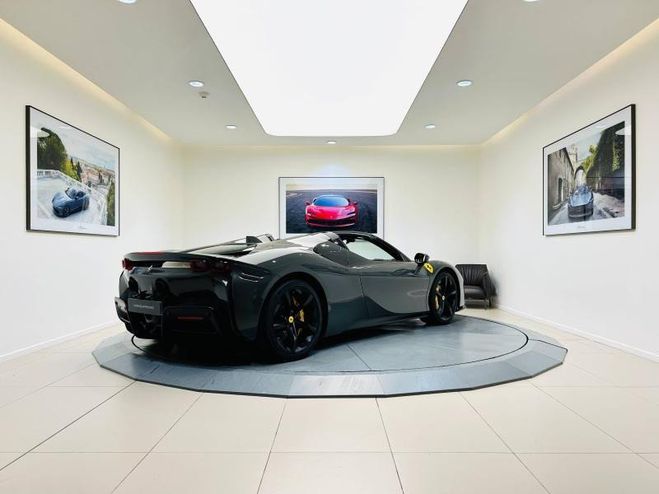 Ferrari SF90 CABRIOLET Gris de 