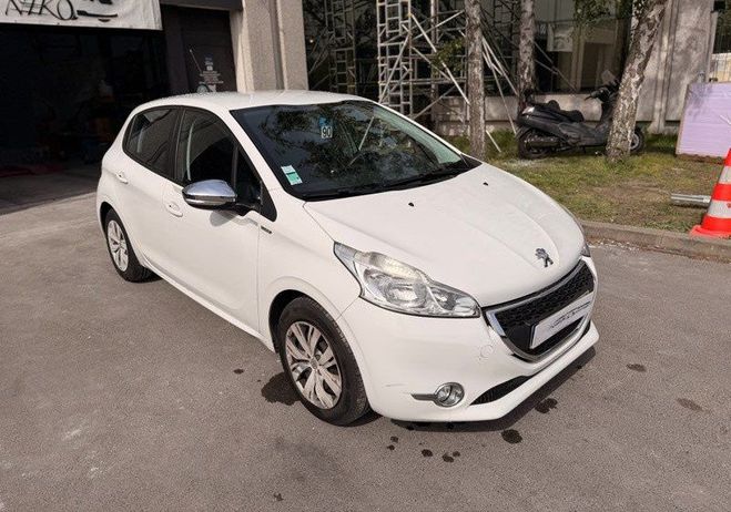 Peugeot 208 vti 82 urban soul 5 portes Blanc de 2014