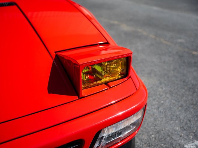 Ferrari 348 TB 3.4L 300cv rosso corsa (rouge) de 1990