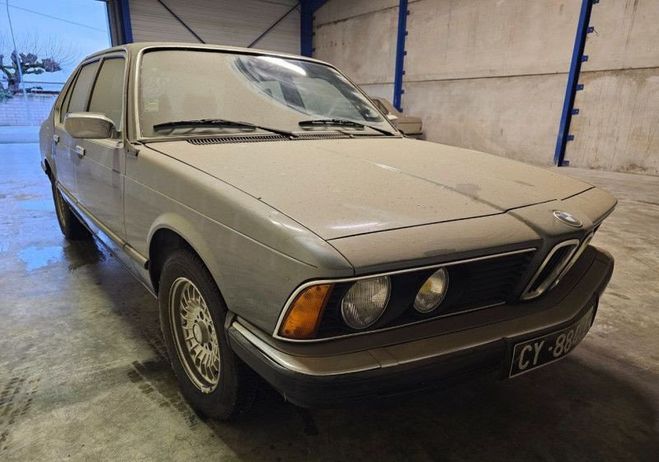 BMW Serie 7 (E23) 728I 6 CYLINDRES BOITES AUTOMATIQU Gris de 1982