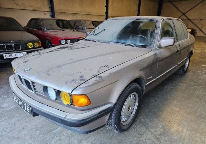 BMW Serie 7 (E32) 730i 6 CYLINDRES BOITE MECANIQUE  de 1987