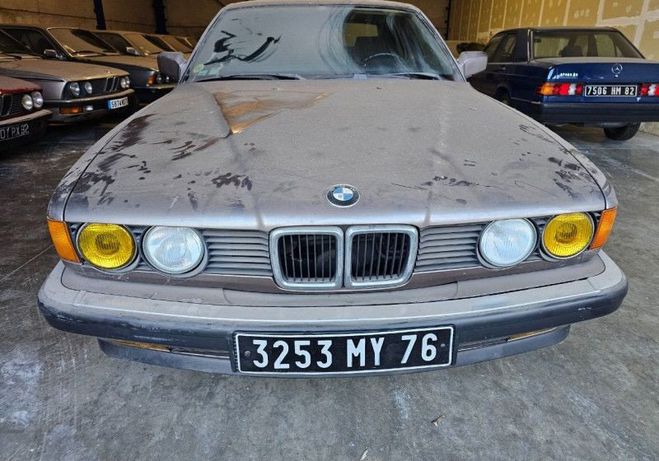 BMW Serie 7 (E32) 730i 6 CYLINDRES BOITE MECANIQUE  de 1987