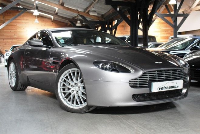 Aston martin Vantage V8 COUPE 4.7 426 SPORTSHIFT BVS Gris Metal de 