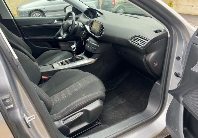 Peugeot 308 SW 1.2i 130 CV ALLURE GARANTIE R�VISE Autre de 2015