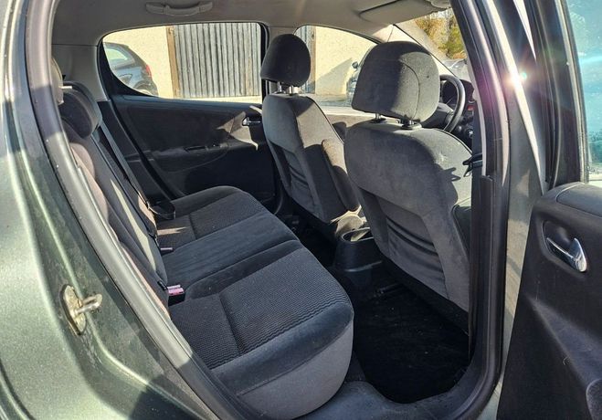 Peugeot 207 vti 120 cv garantie 3 mois Vert de 2007