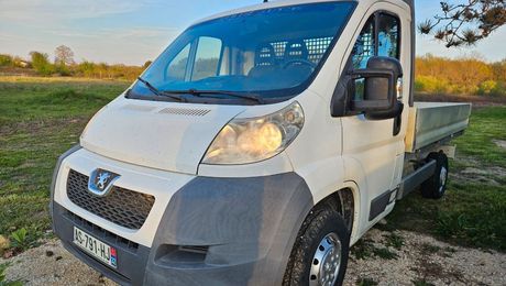 Peugeot Boxer ( idem jumper ducato ) plateau ridelles 2010 d'occasion a Montauban (82)