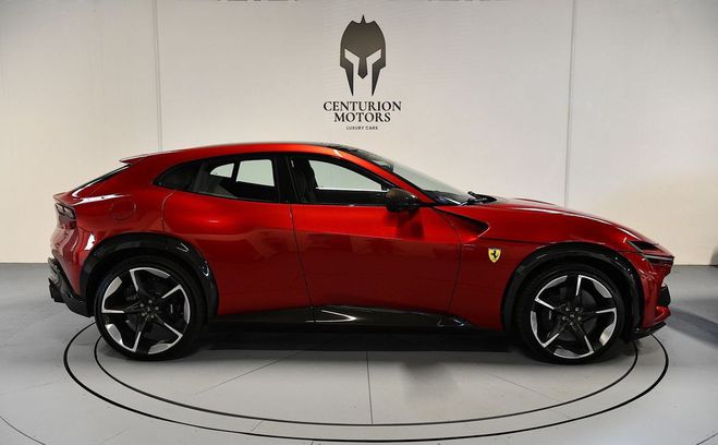 Ferrari Purosangue  Rouge de 2024
