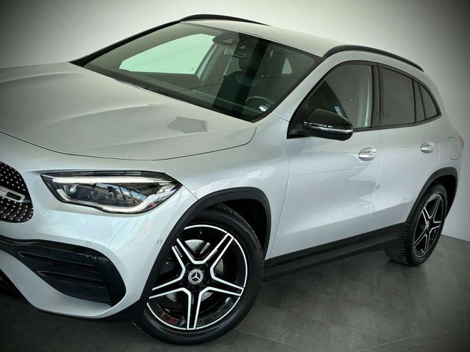 Mercedes Classe GLA 180 dA PACK AMG-COCKPIT-GPS-ALCANTARA-CA Argent M�tallis� de 