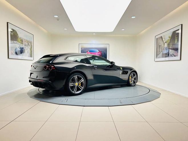 Ferrari GTC4 Lusso V12 6.3 690ch  de 