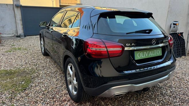 Mercedes Classe GLA Classe 180 d Fascination BVA7 Noir de 2018