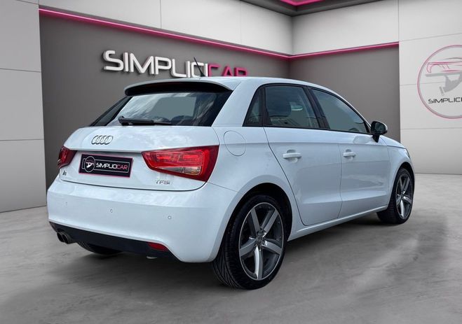 Audi A1 Sportback 1.4 TFSI 122 Ch Ambition Luxe  Blanc de 2012