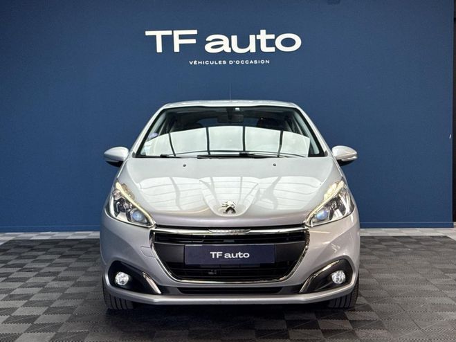 Peugeot 208 1.2i PureTech 82ch / Allure / �cran / R� GRIS CLAIR de 2018