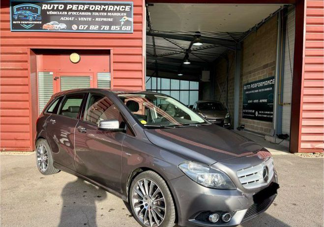 Mercedes Classe B b180 cdi 109cv 144000km premiere main ca Gris de 2012