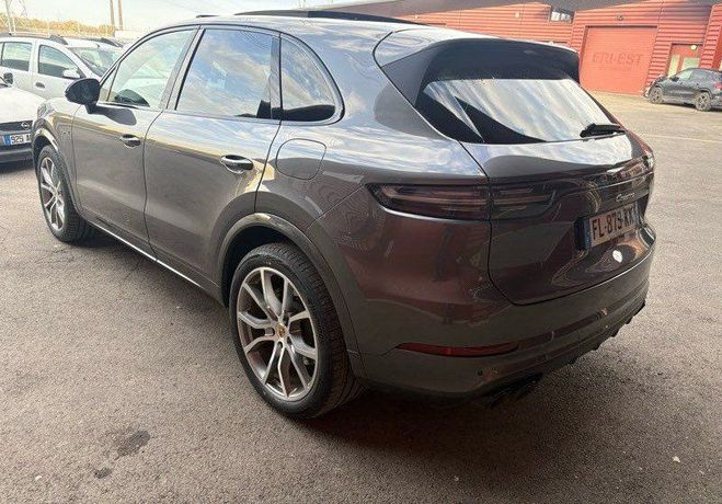 Porsche Cayenne e-hybrid 3.0 v6 462cv cuir gps toit pano Gris de 2019