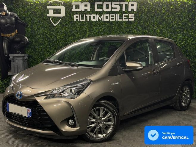 Toyota Yaris 3 III PHASE 3 HYBRID 1.5 VVTi 100 Cv 1ER Beige de 2018