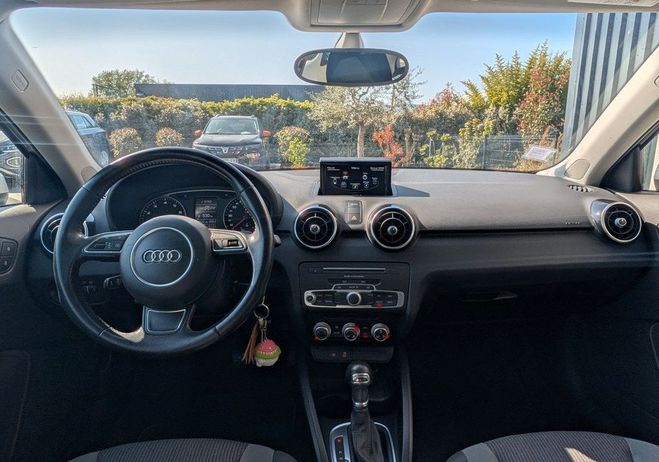 Audi A1 Sportback 1.0 tfsi 95 ultra active s-tro Gris de 2015