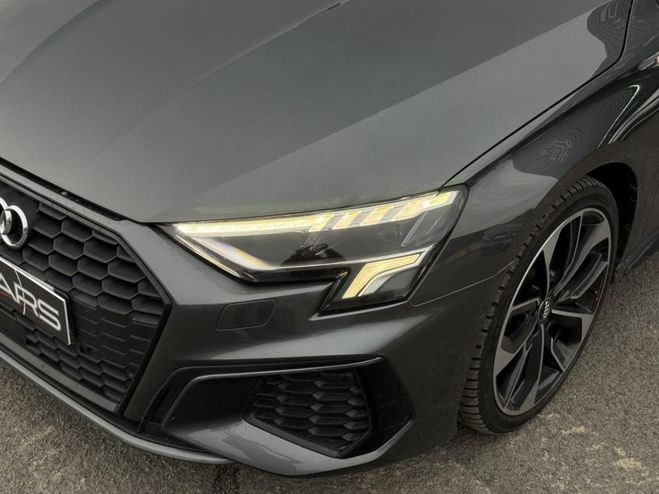 Audi A3 Sportback S-Line 35 TFSI 150 S-Tronic7 8 GRIS CLAIR de 2020