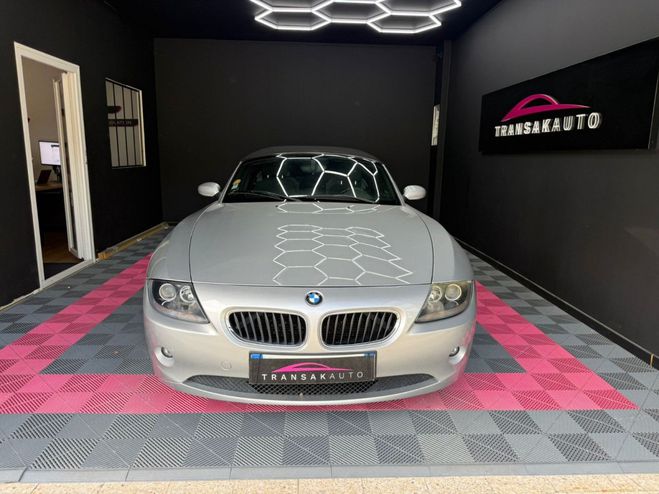 BMW Z4 2.2i FRANCAISE / COURROIE STRIEE OK / v6 Gris de 2005