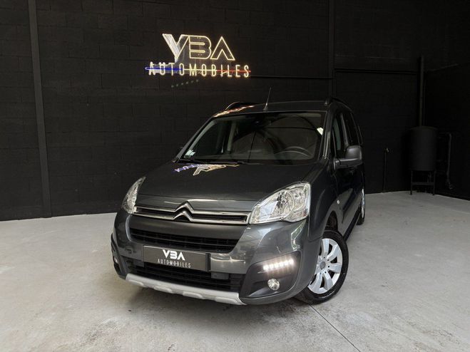 Citroen Berlingo (3) Taille M essence 110 S&S BVM6 Feel Gris Fonc� de 2017