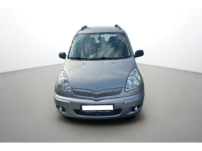 Toyota Yaris Verso 1.3 VVT-i Sol BVA Gris clair de 2003