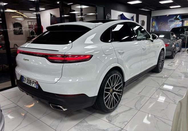 Porsche Cayenne coup� 3.0 v6 e-hybride 462 Blanc de 2022