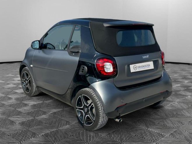 Smart Fortwo Cabrio 0.9i - 90 ch S&S - BV Twinamic Pa GRIS FONCE de 2016