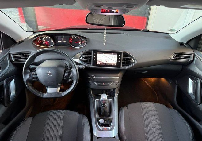 Peugeot 308 Phase 2 Diesel 1.5 BlueHDi 130CV Ann�e 2 Rouge de 2019