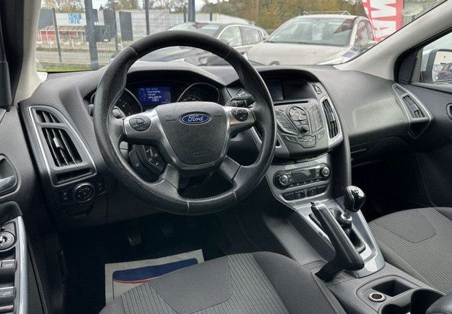 Ford Focus 1.6 TDCI 115CH FAP STOP&START TITANIUM 5 Gris de 2014