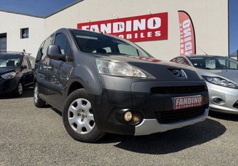  Voir d&eacute;tails -Peugeot Partner Tepee 1.6 HDI92 FAP ZENITH &agrave; Pavie (32)