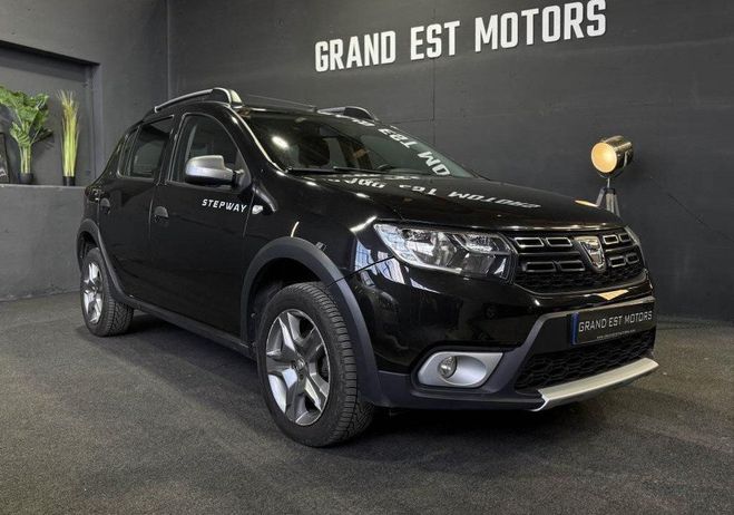 Dacia Sandero 1.5 dCi 90 II BERLINE Stepway PHASE 2 Noir de 2017