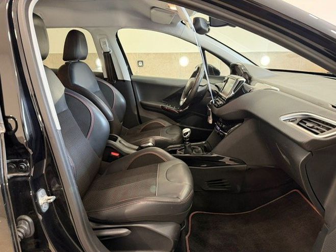 Peugeot 2008 1.6 BLUEHDI 120cv GT LINE GRIP CONTROL NOIR de 2018