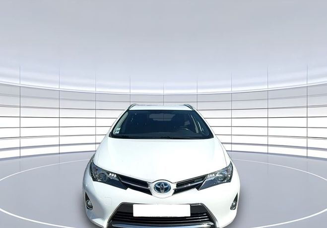 Toyota Auris Hybride 136h Business Blanc de 2015