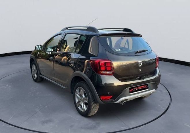 Dacia Sandero (2) Stepway Blue dCi 95 Noir de 2019