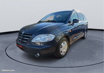  Voir d&eacute;tails -Ssangyong Rodius 270 XDi BVM 2WD &agrave; Nevers (58)