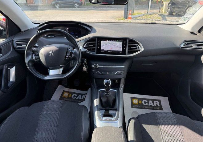 Peugeot 308 allure 1l5 hdi break Gris de 2021