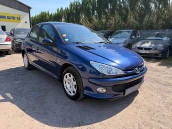  Voir d&eacute;tails -Peugeot 206 1.4 HDi 68 Ch Executive &agrave; Caen (14)