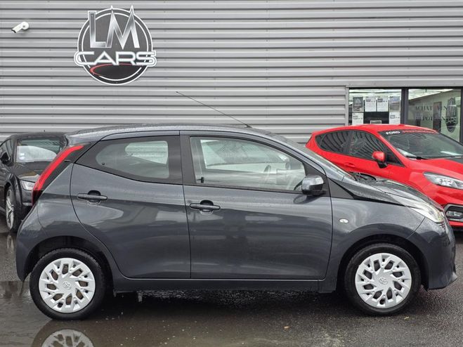 Toyota Aygo 1.0 VVT-i II 2014 x-play x-app PHASE 2 GRIS FONCE de 2019